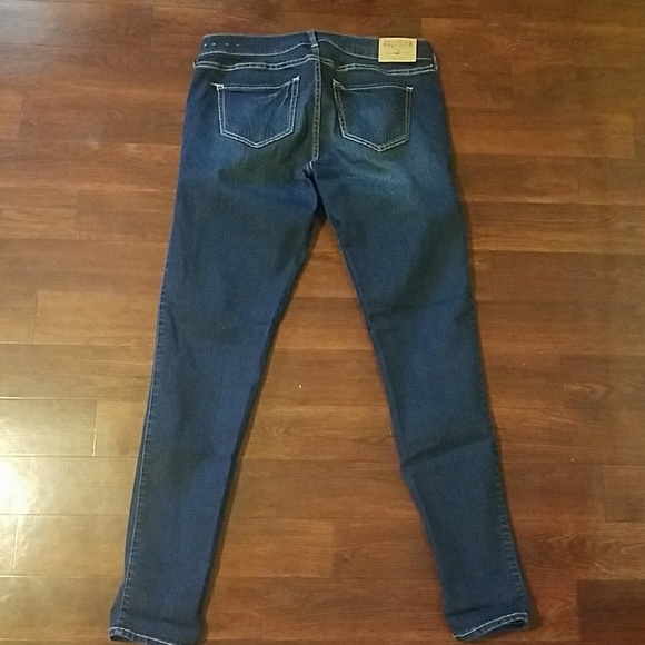 Hollister Jeans - Picture 2 of 7